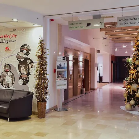 City Hotel Ljubljana 4*