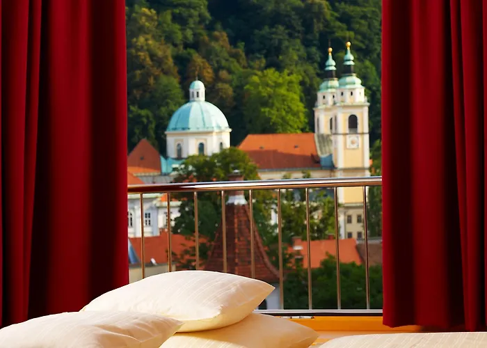 City Hotel Ljubljana Hotell