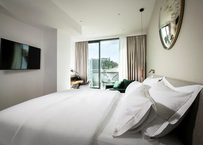 Hotell City Hotel Ljubljana 4*