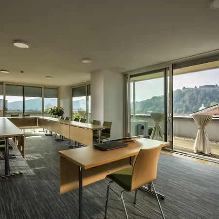 シティ リュブリャーナ 4* リュブリャナ