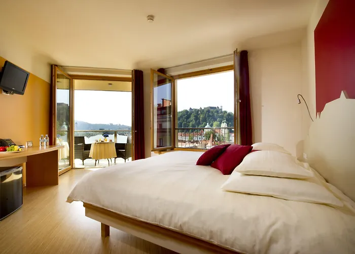 Hotel City Hotel Ljubljana 4*