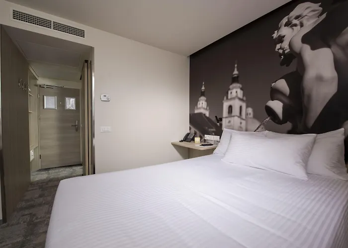 City Hotel Ljubljana 4* Liubliana